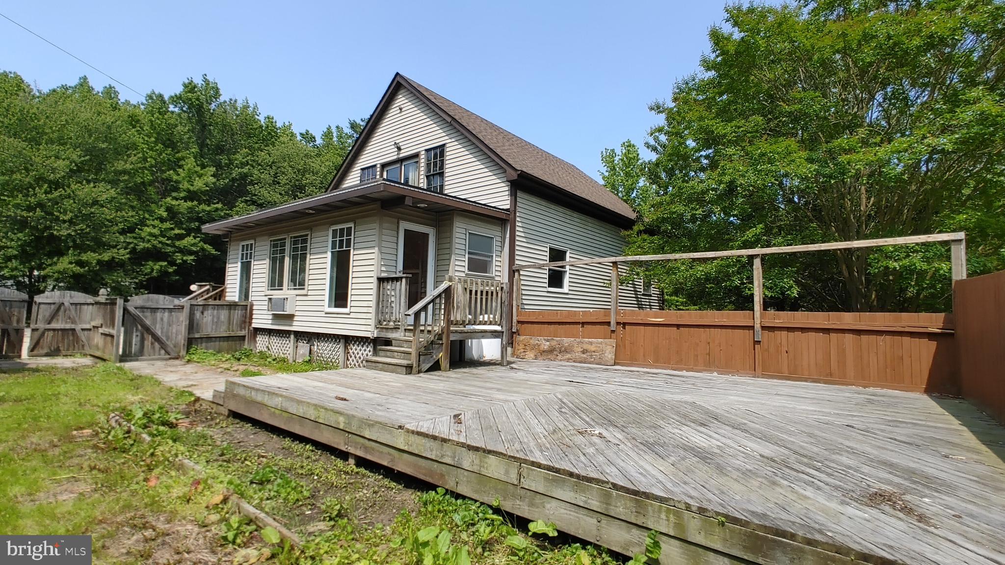 SHADY SIDE - Residential