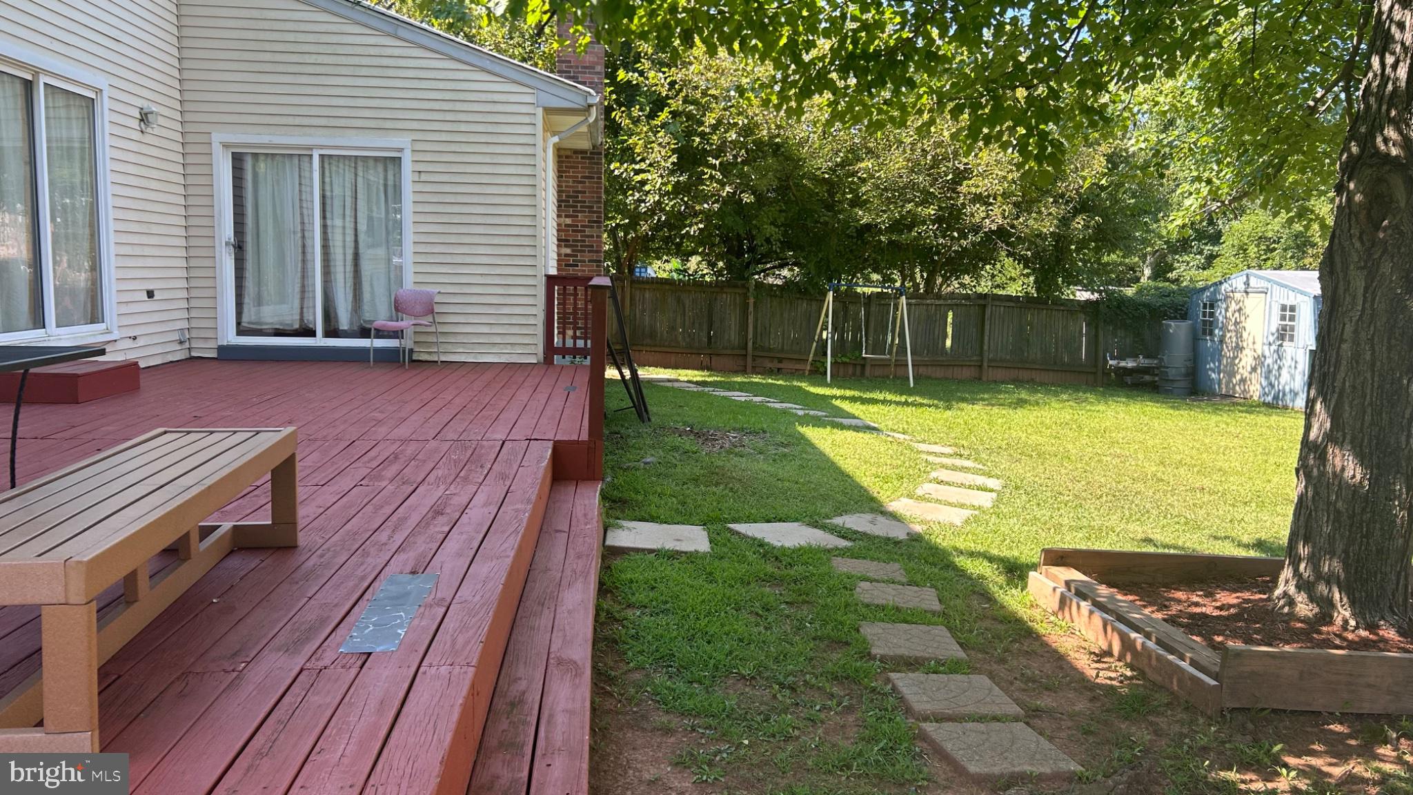 8522 STONEWALL ROAD