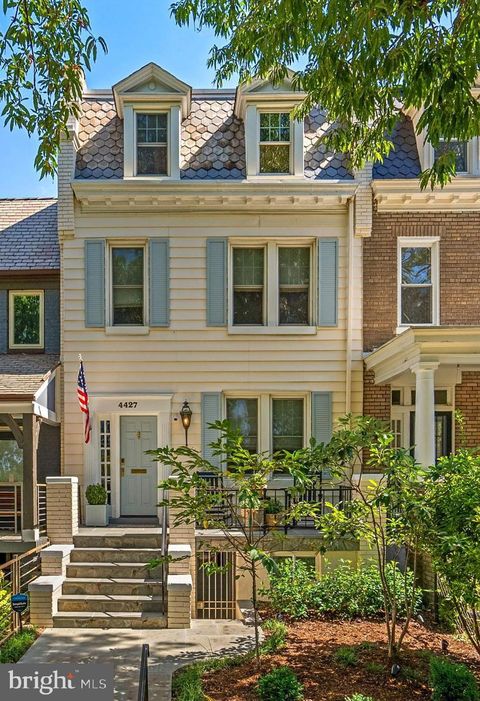 4427 IOWA AVENUE NW WASHINGTON DC 20011