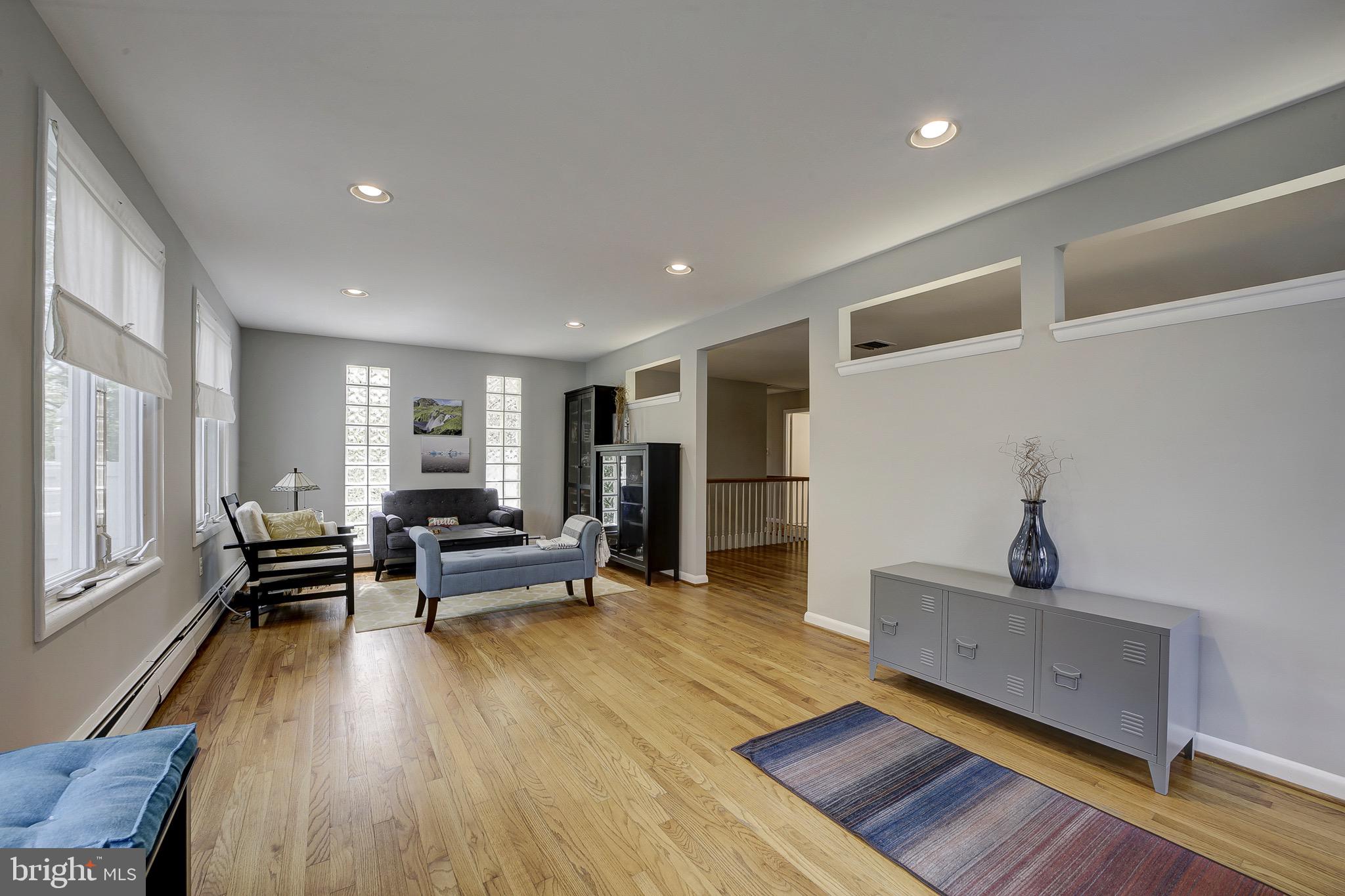 GEORGETOWN VILLAGE - Residential