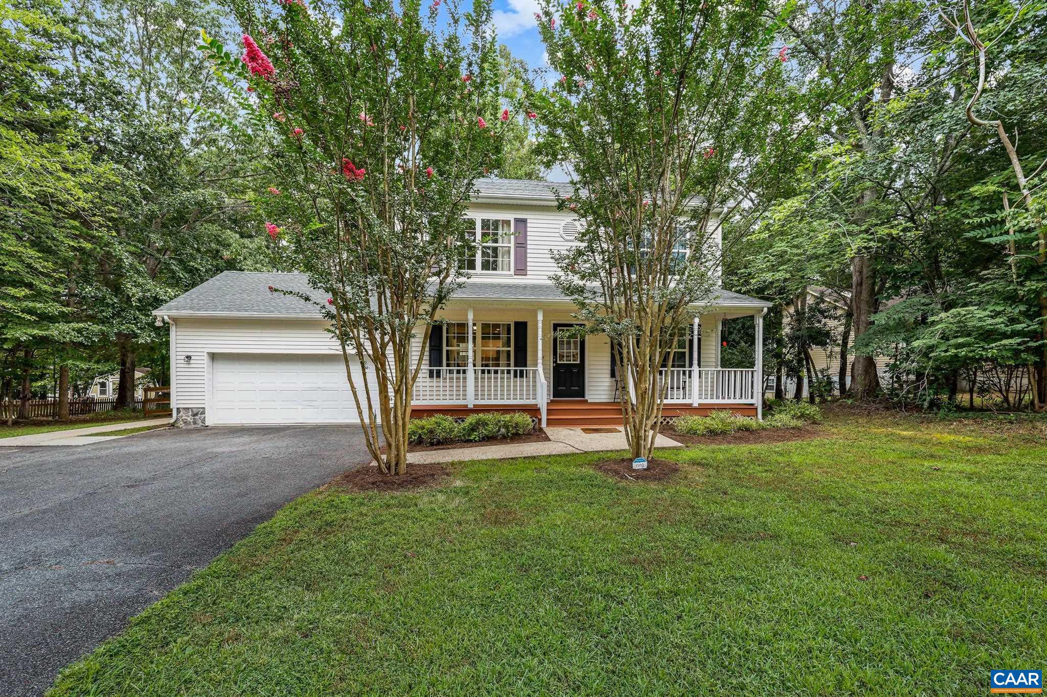 5 SMOKEWOOD DR