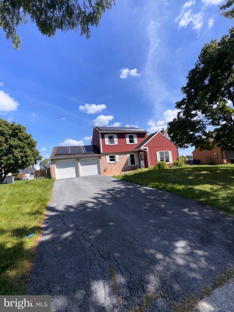 Homes For Sale - 4483 Brooksvale Court<br/> HARRISBURG, PA 17110