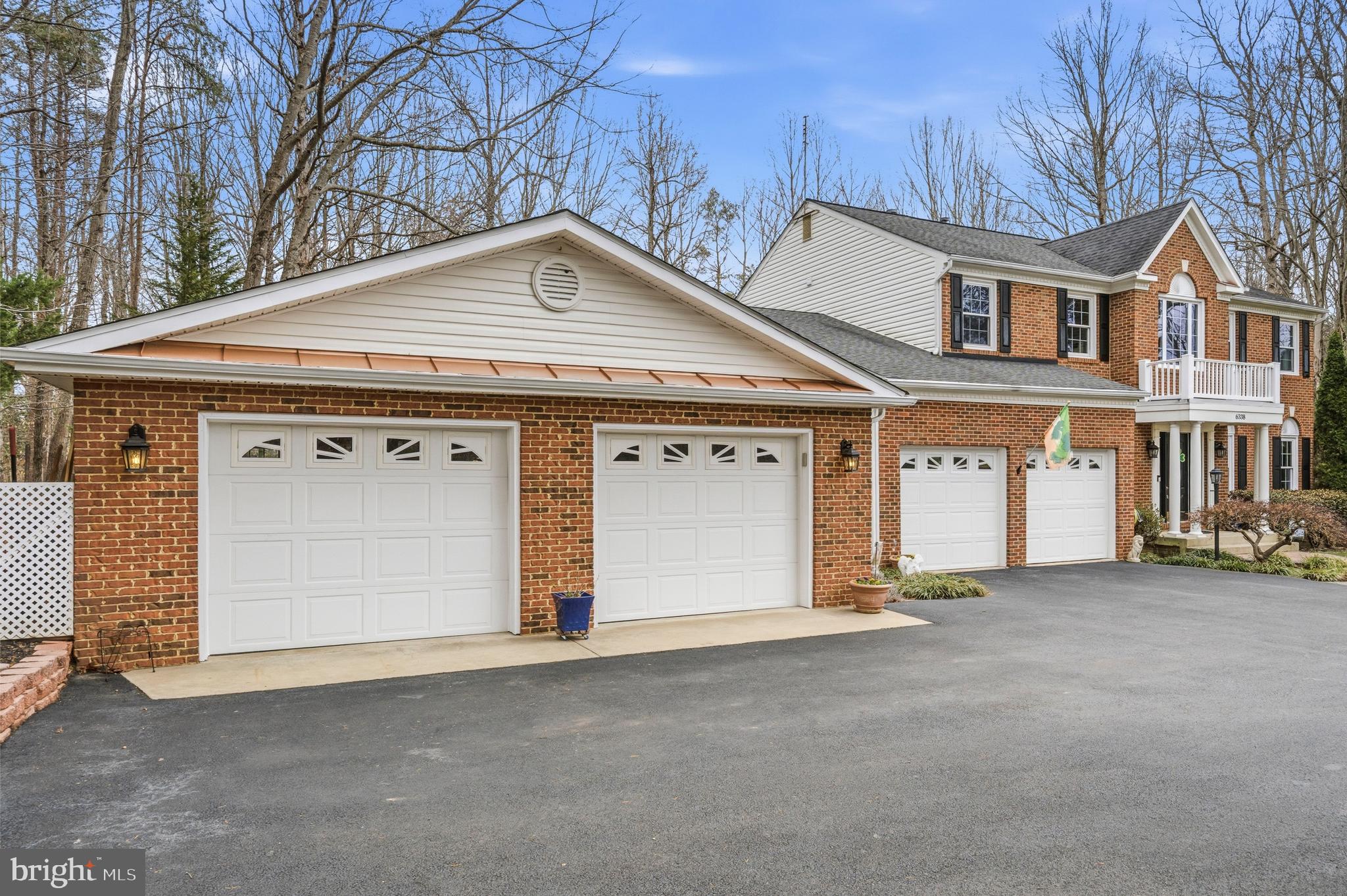 BARRINGTON OAKS - Residential