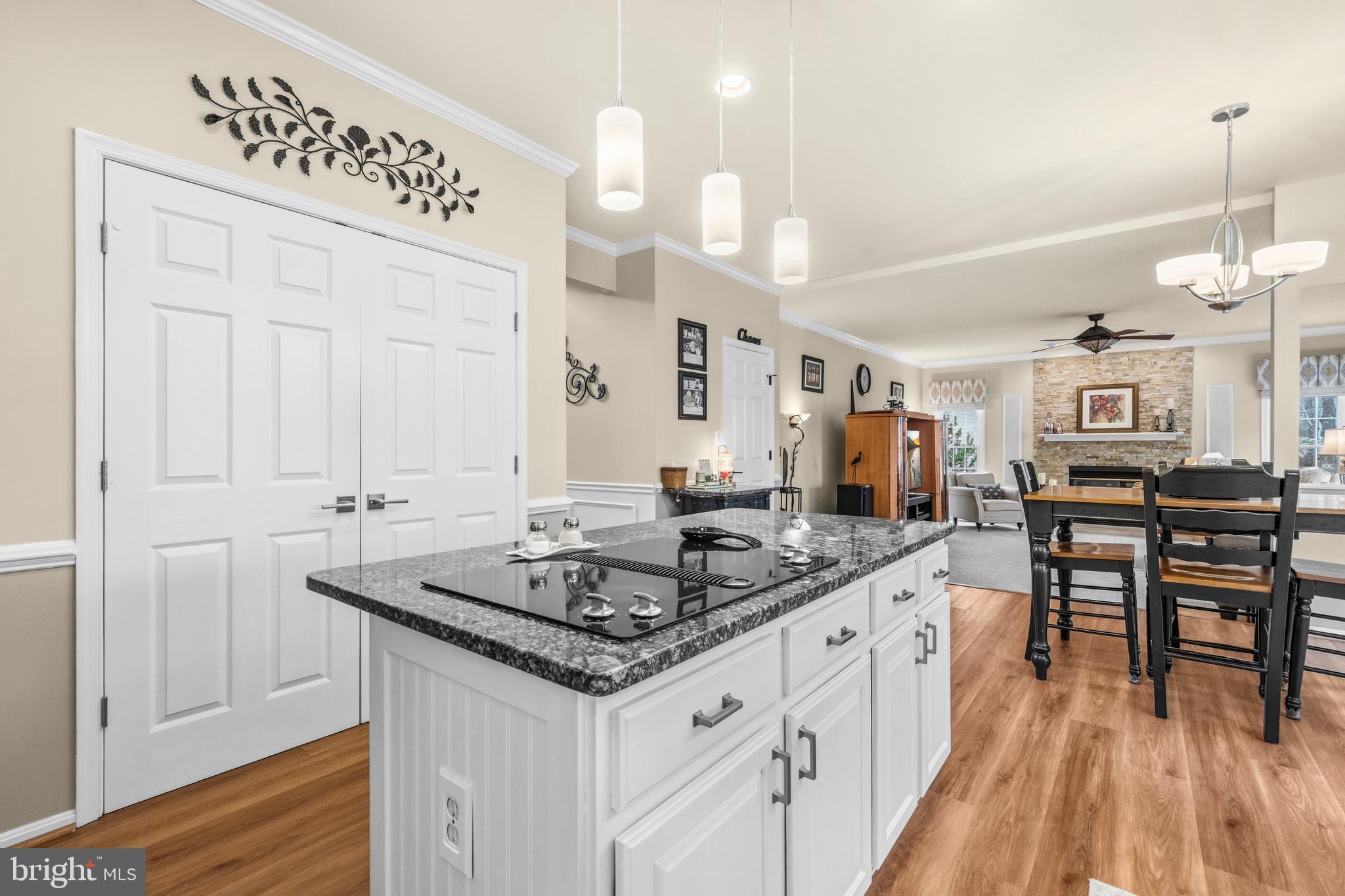 BARRINGTON OAKS - Residential