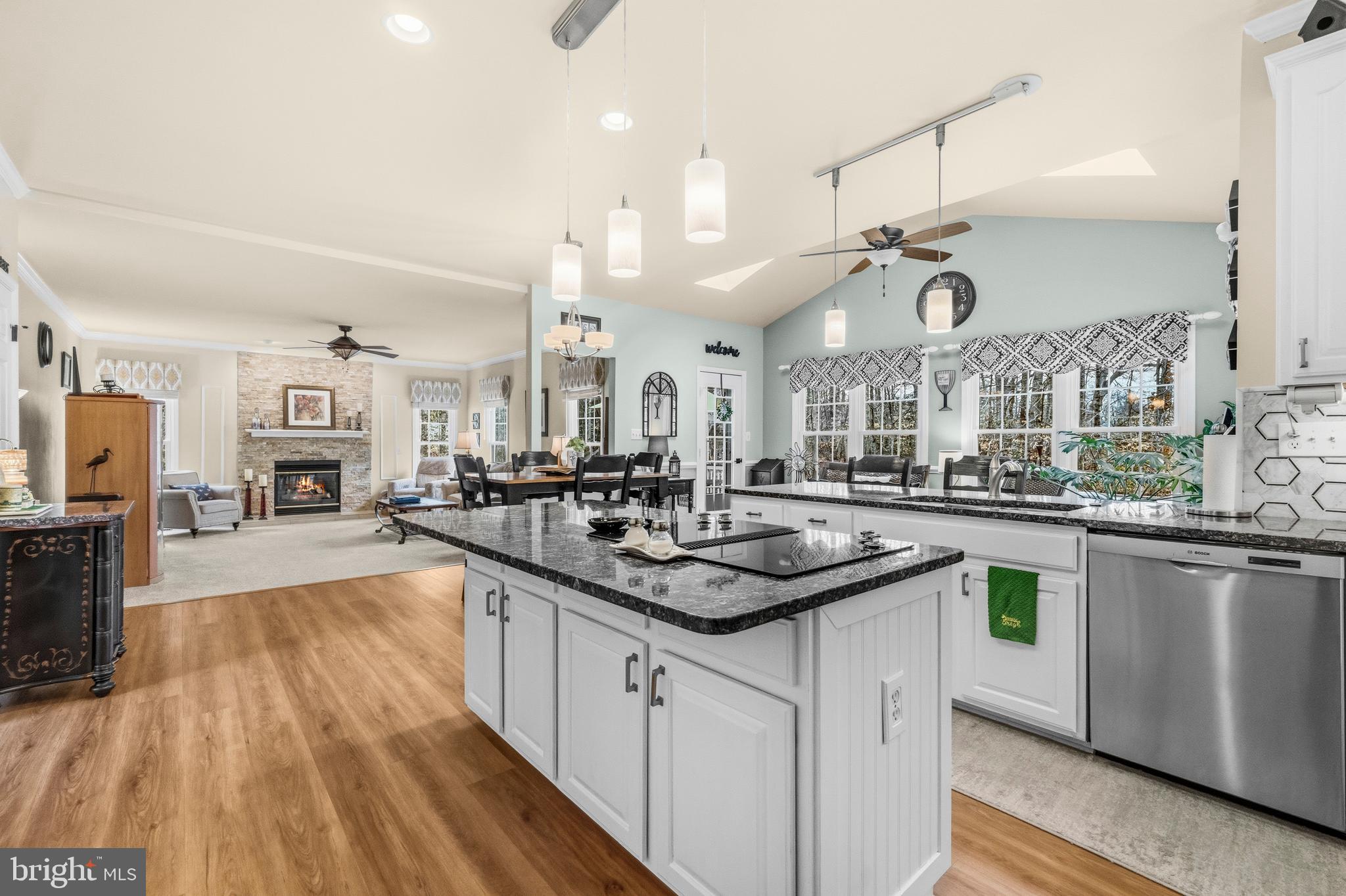 BARRINGTON OAKS - Residential