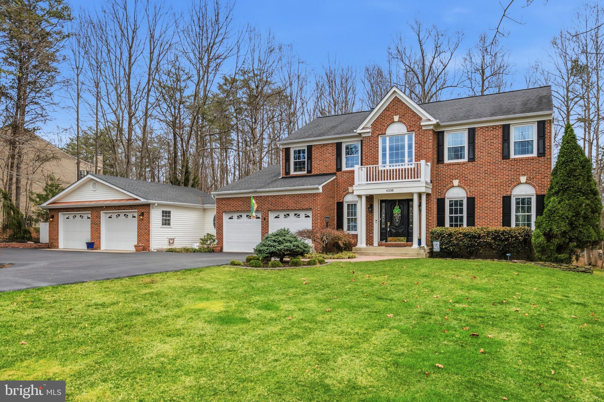 BARRINGTON OAKS - Residential