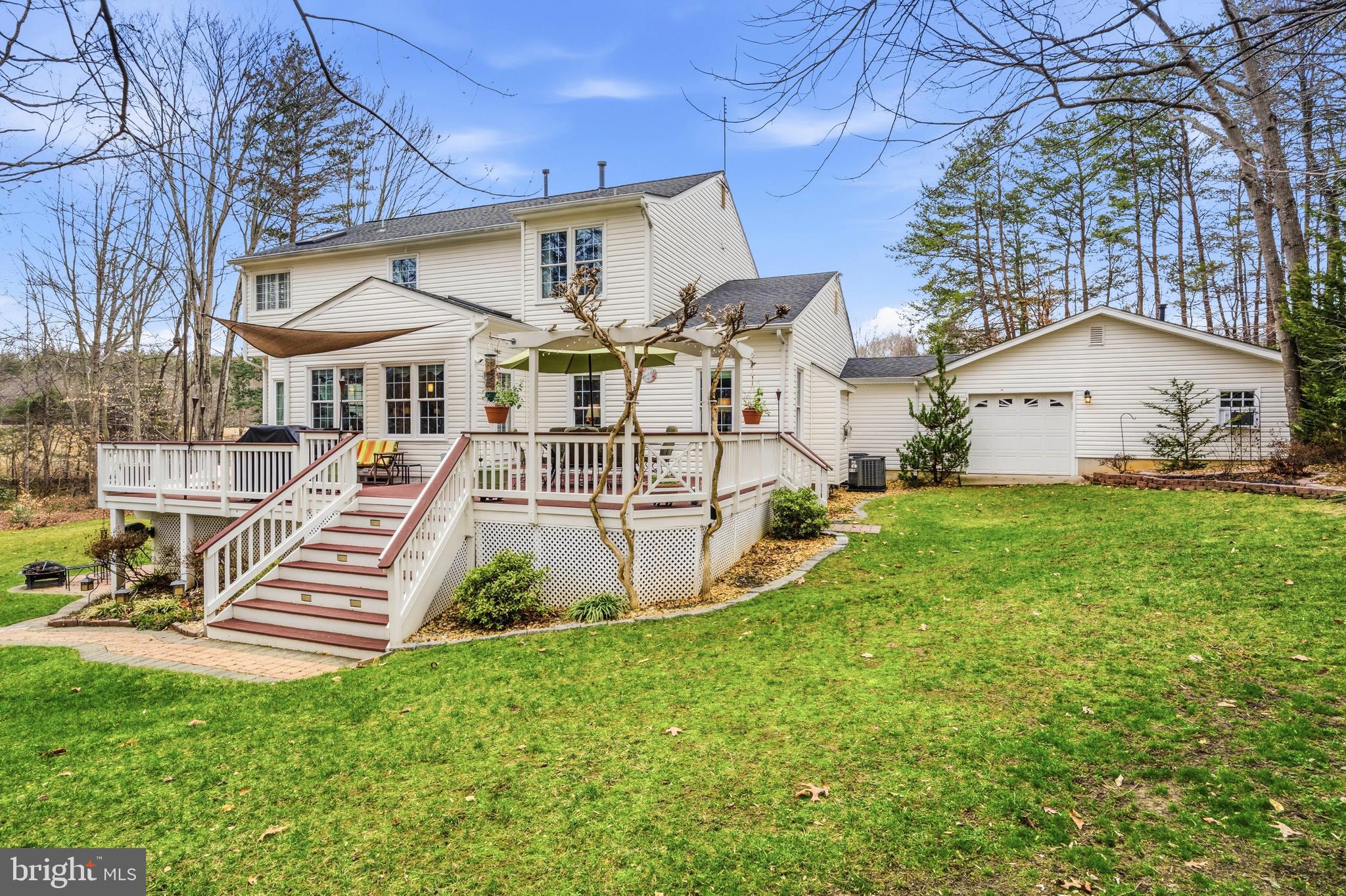 BARRINGTON OAKS - Residential