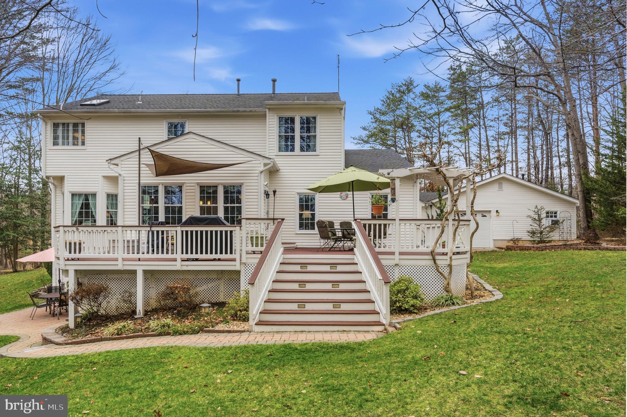 BARRINGTON OAKS - Residential