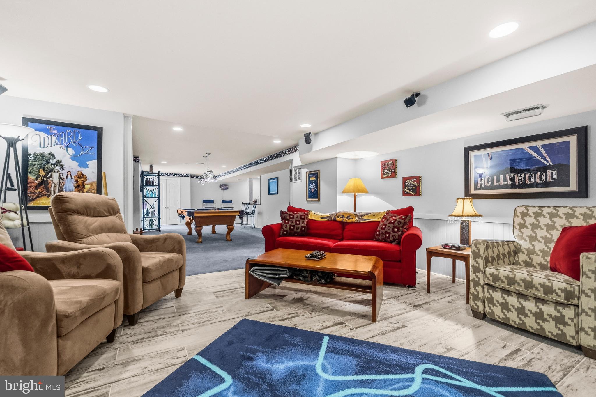 BARRINGTON OAKS - Residential