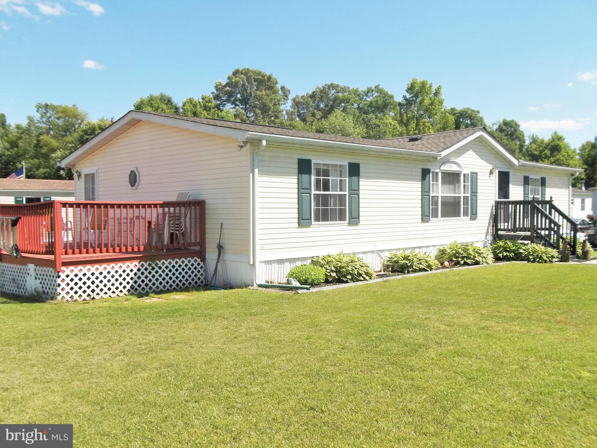 BUSH RIVER MANOR - Residential