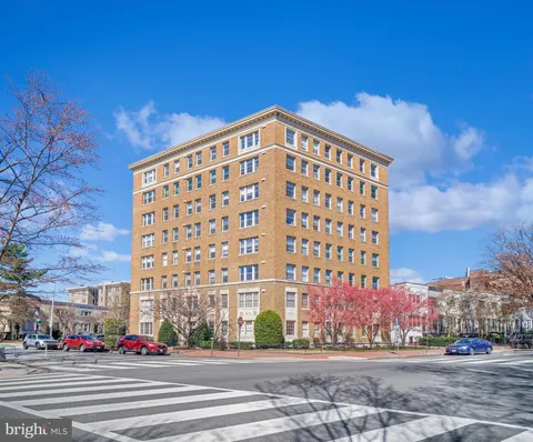 MLS: DCDC2189372