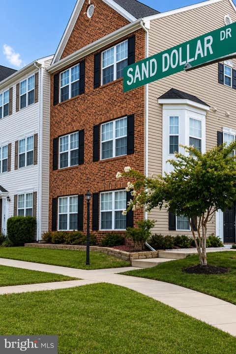 Townhouse For Rent - 100 Sand Dollar Cove<br/> STAFFORD, VA 22554
