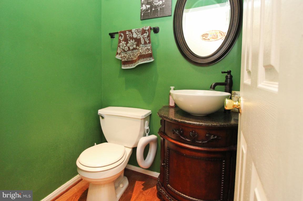 CLINTON ACRES - Residential