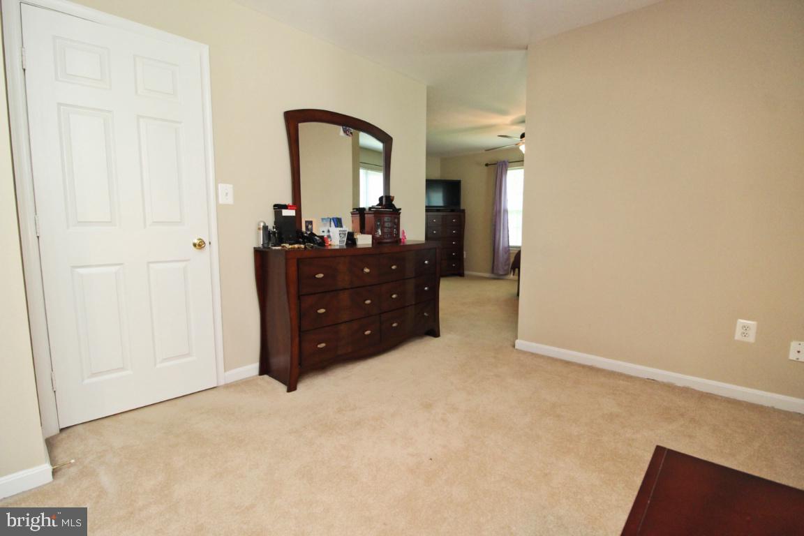 CLINTON ACRES - Residential