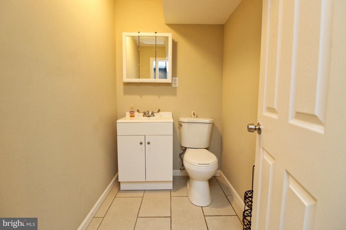 CLINTON ACRES - Residential