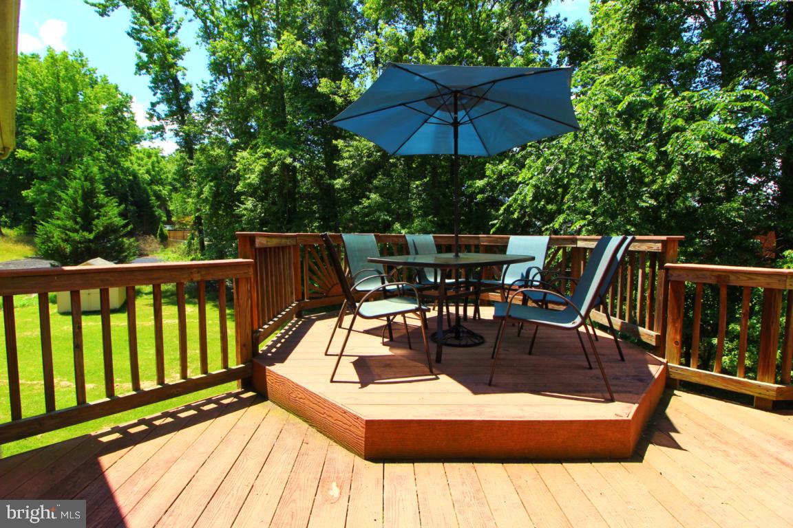 CLINTON ACRES - Residential