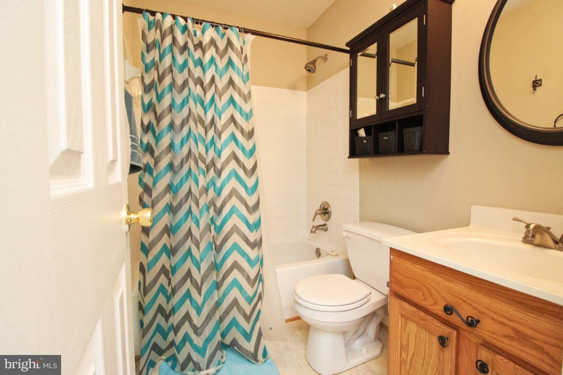 CLINTON ACRES - Residential