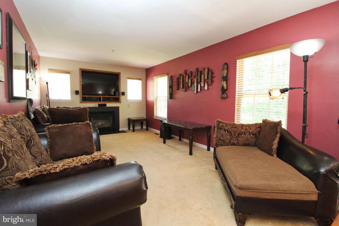 CLINTON ACRES - Residential