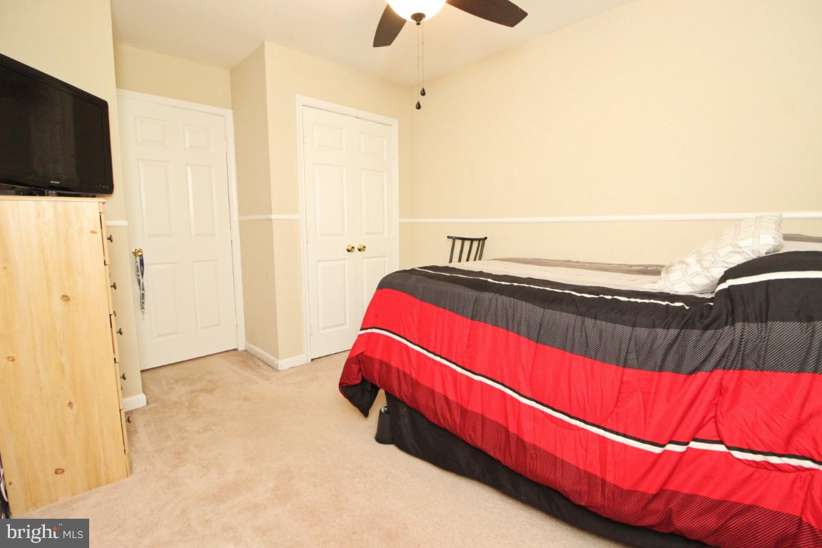 CLINTON ACRES - Residential