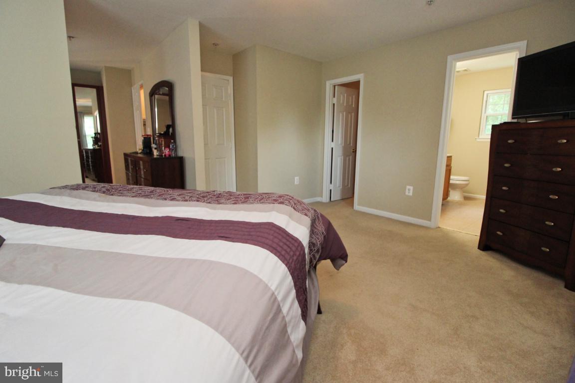 CLINTON ACRES - Residential