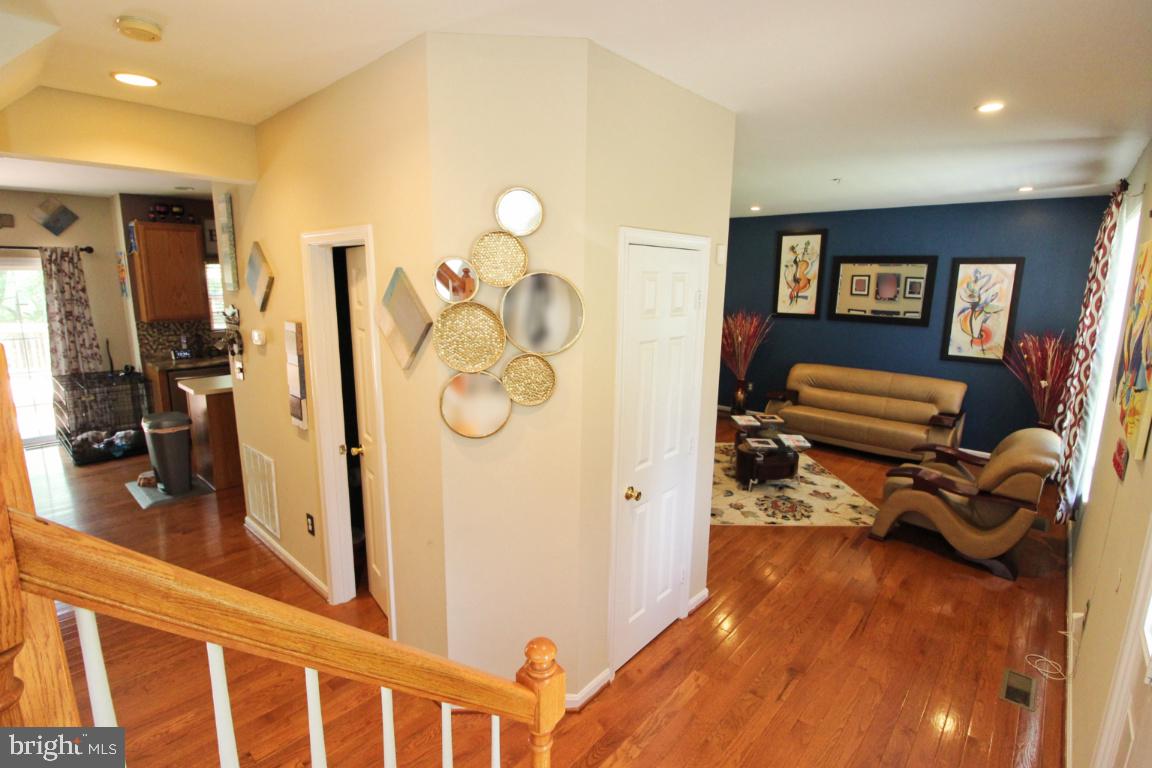 CLINTON ACRES - Residential