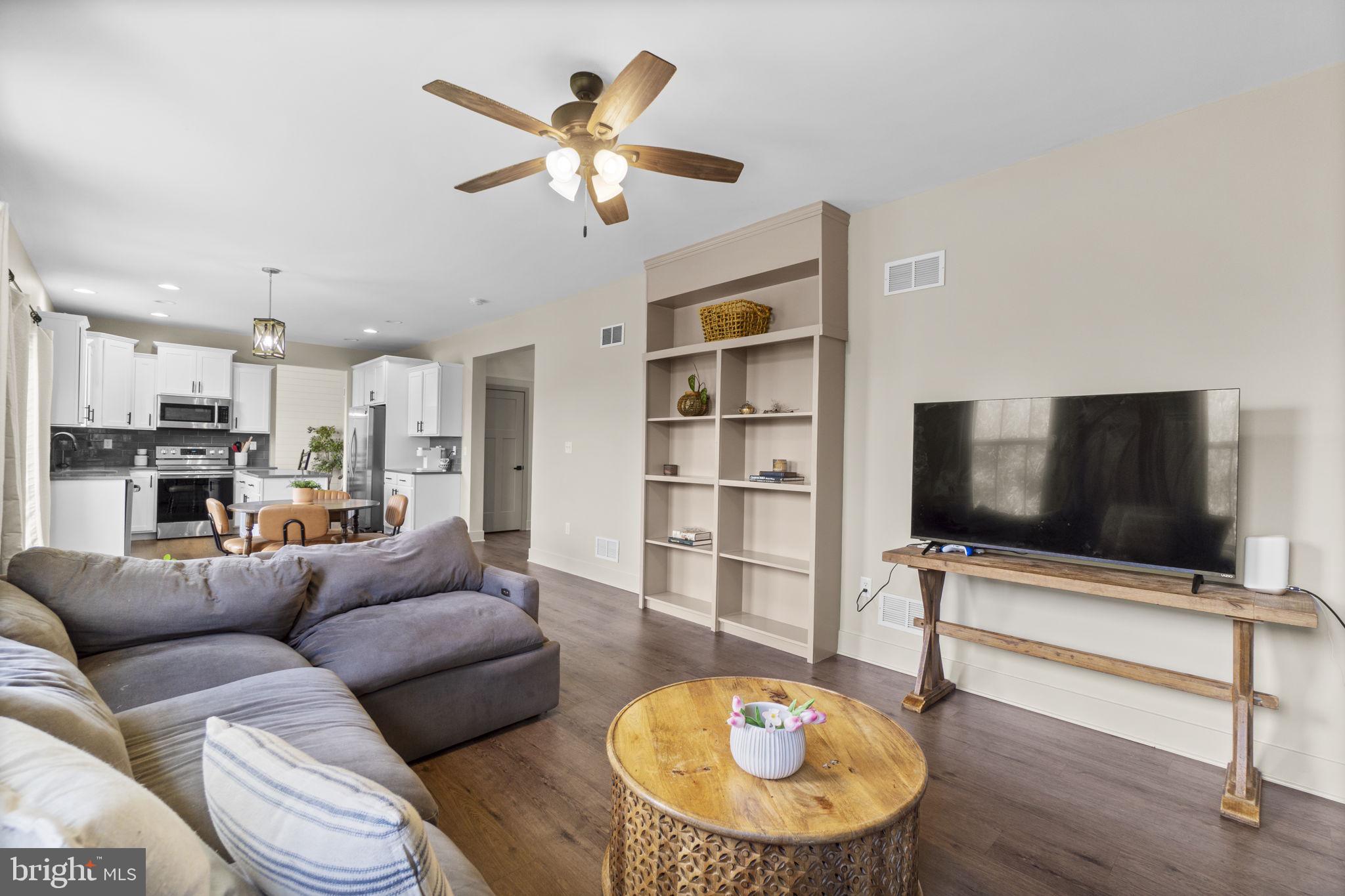MAJESTIC RIDGE - Residential