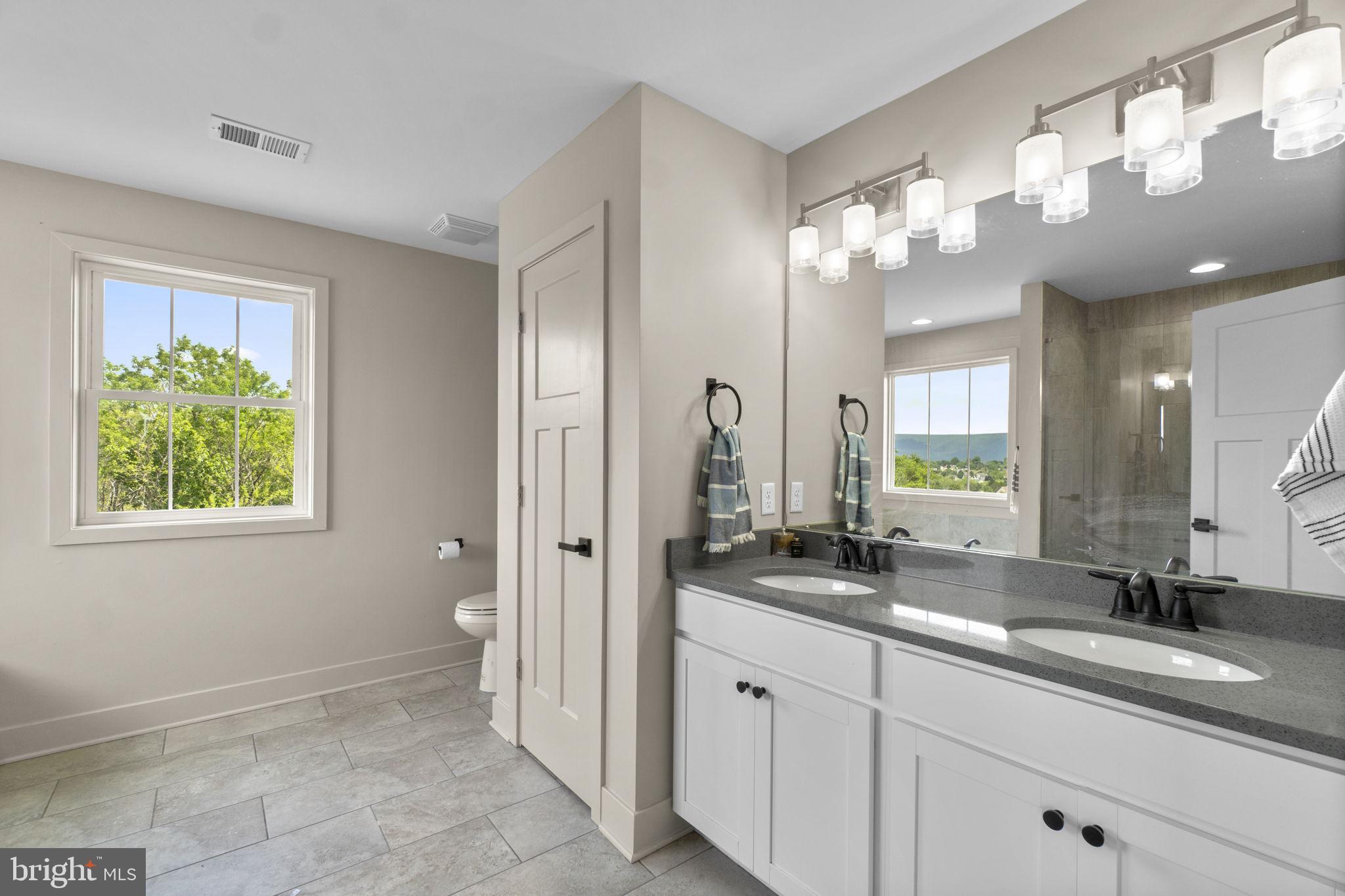 MAJESTIC RIDGE - Residential