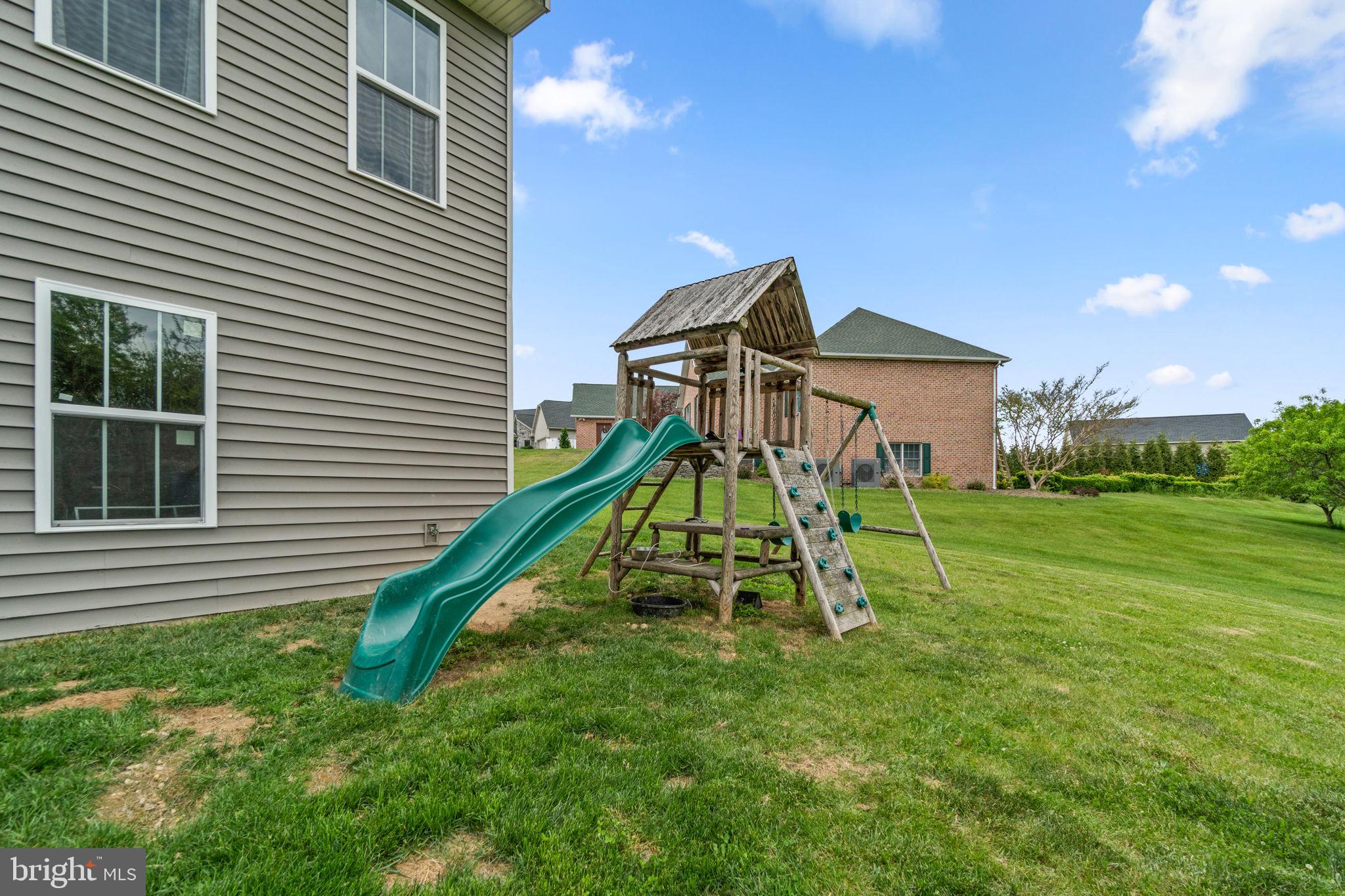 MAJESTIC RIDGE - Residential