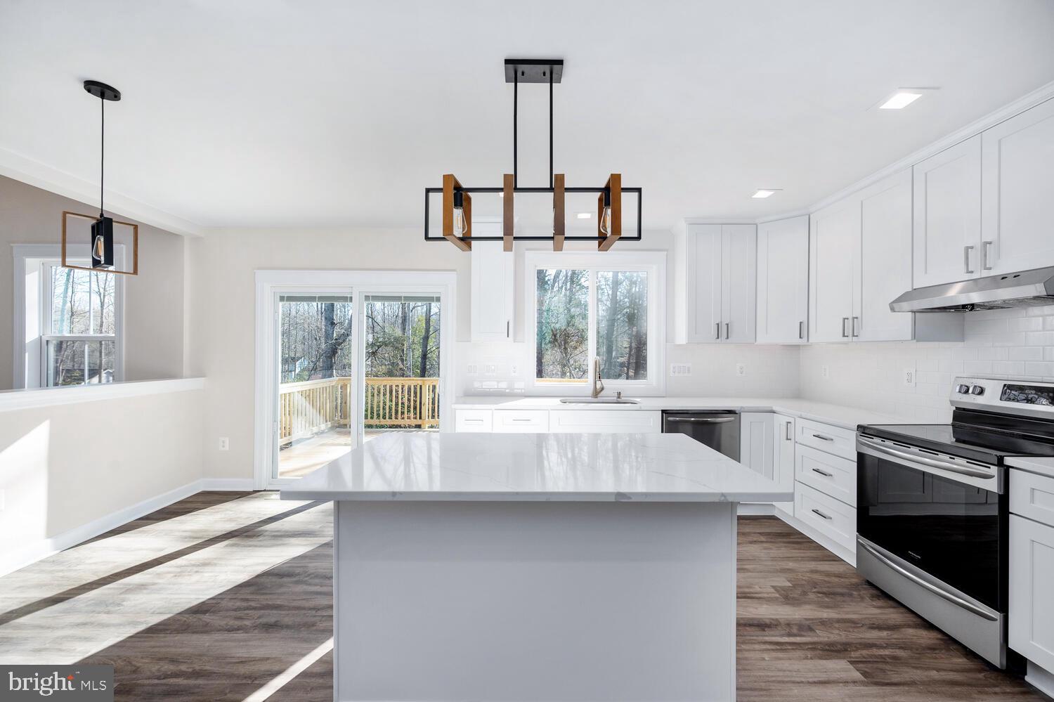 LAKE OF THE WOODS - Residential