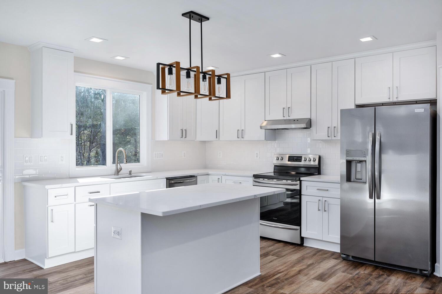 LAKE OF THE WOODS - Residential