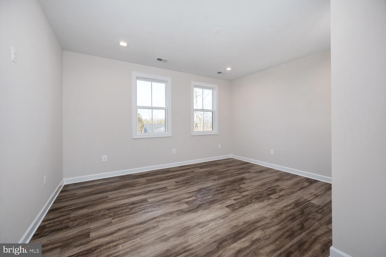 LAKE OF THE WOODS - Residential