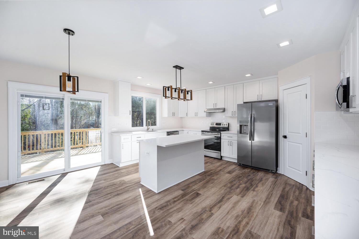 LAKE OF THE WOODS - Residential