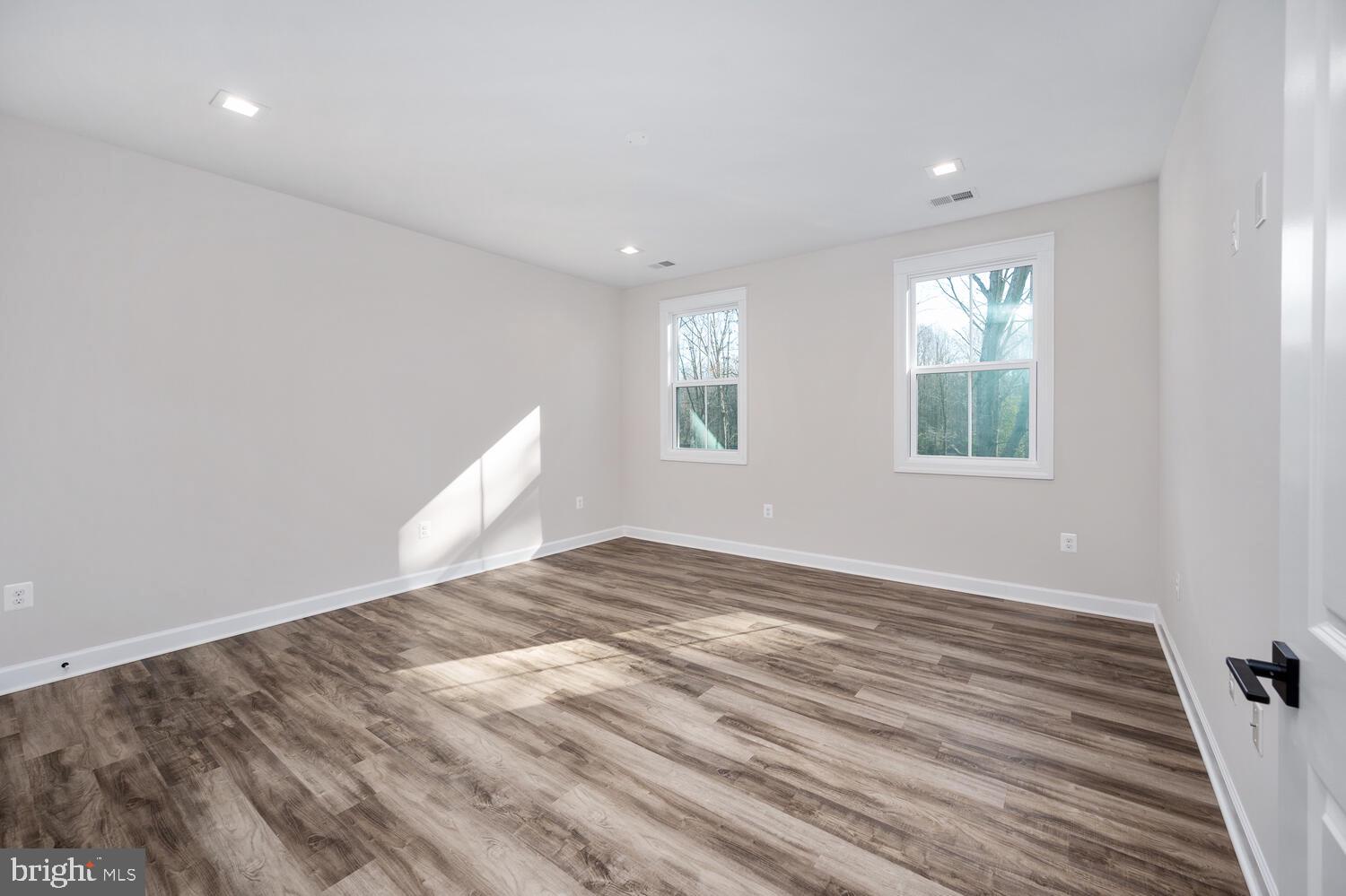 LAKE OF THE WOODS - Residential