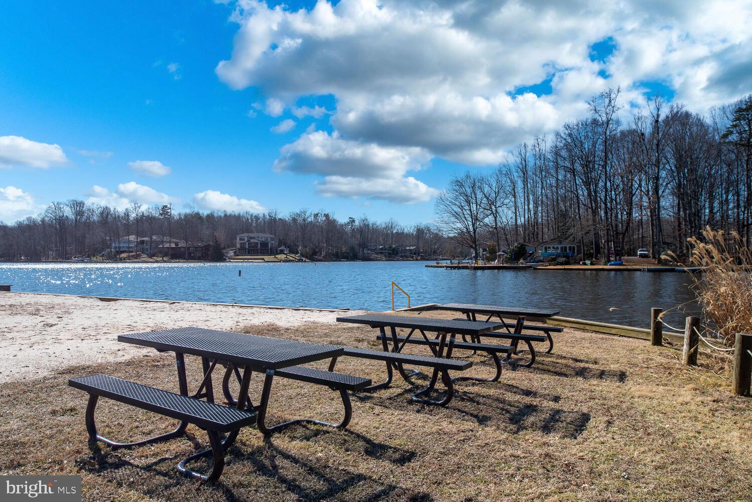 LAKE OF THE WOODS - Residential