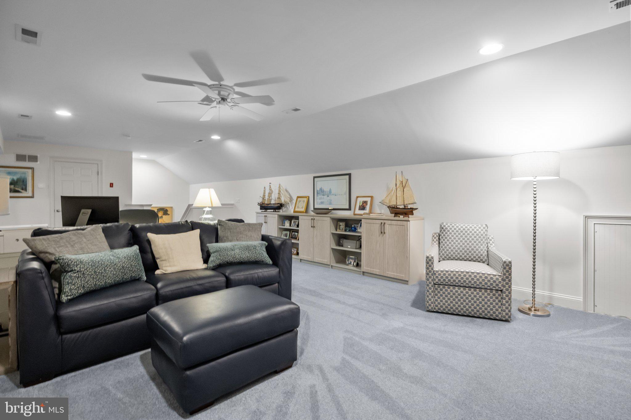 DELANCEY COURT - Residential