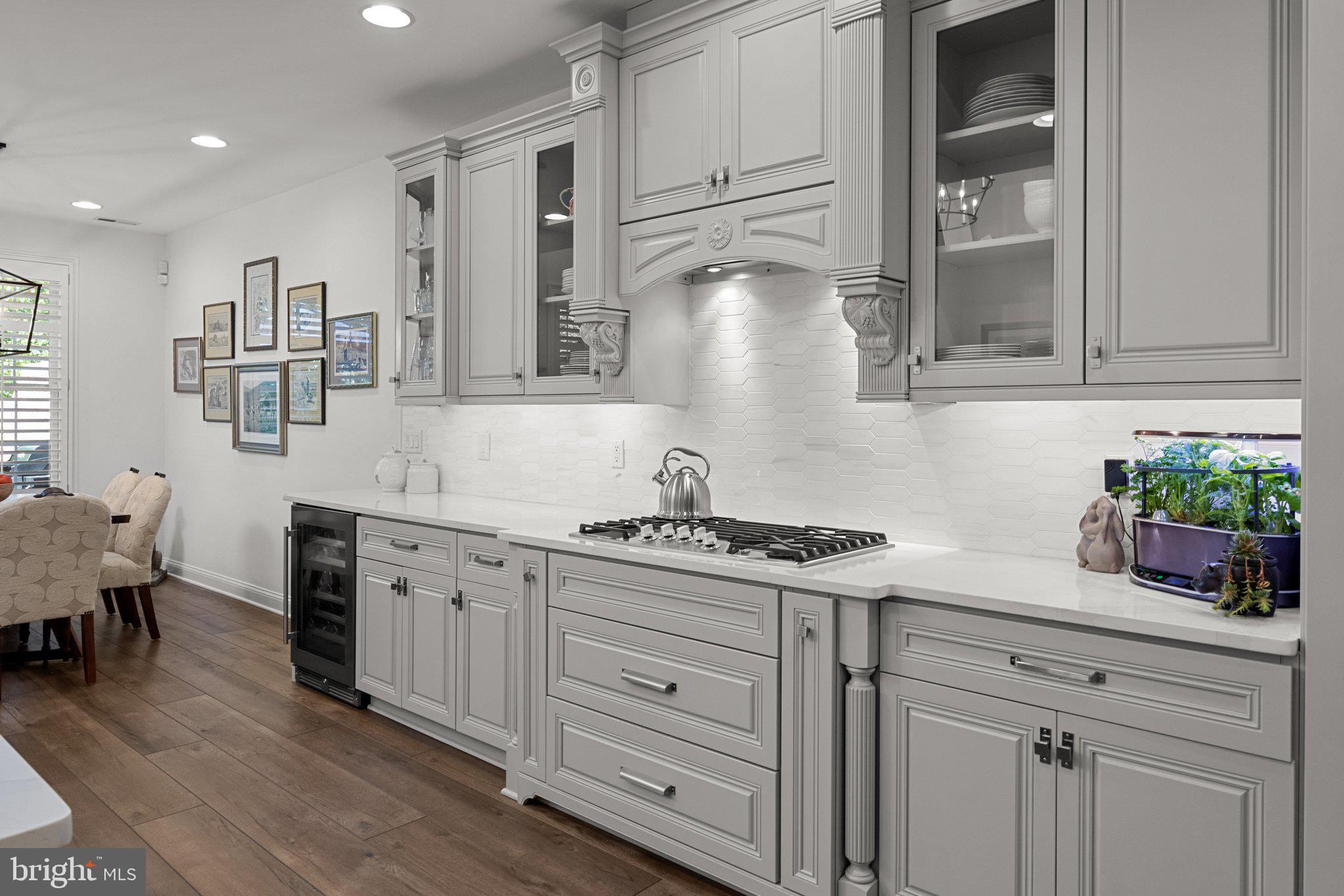 DELANCEY COURT - Residential