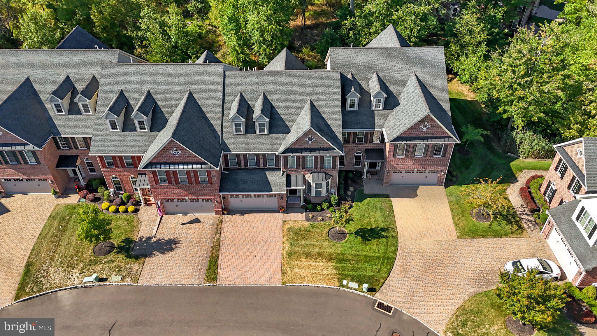 DELANCEY COURT - Residential