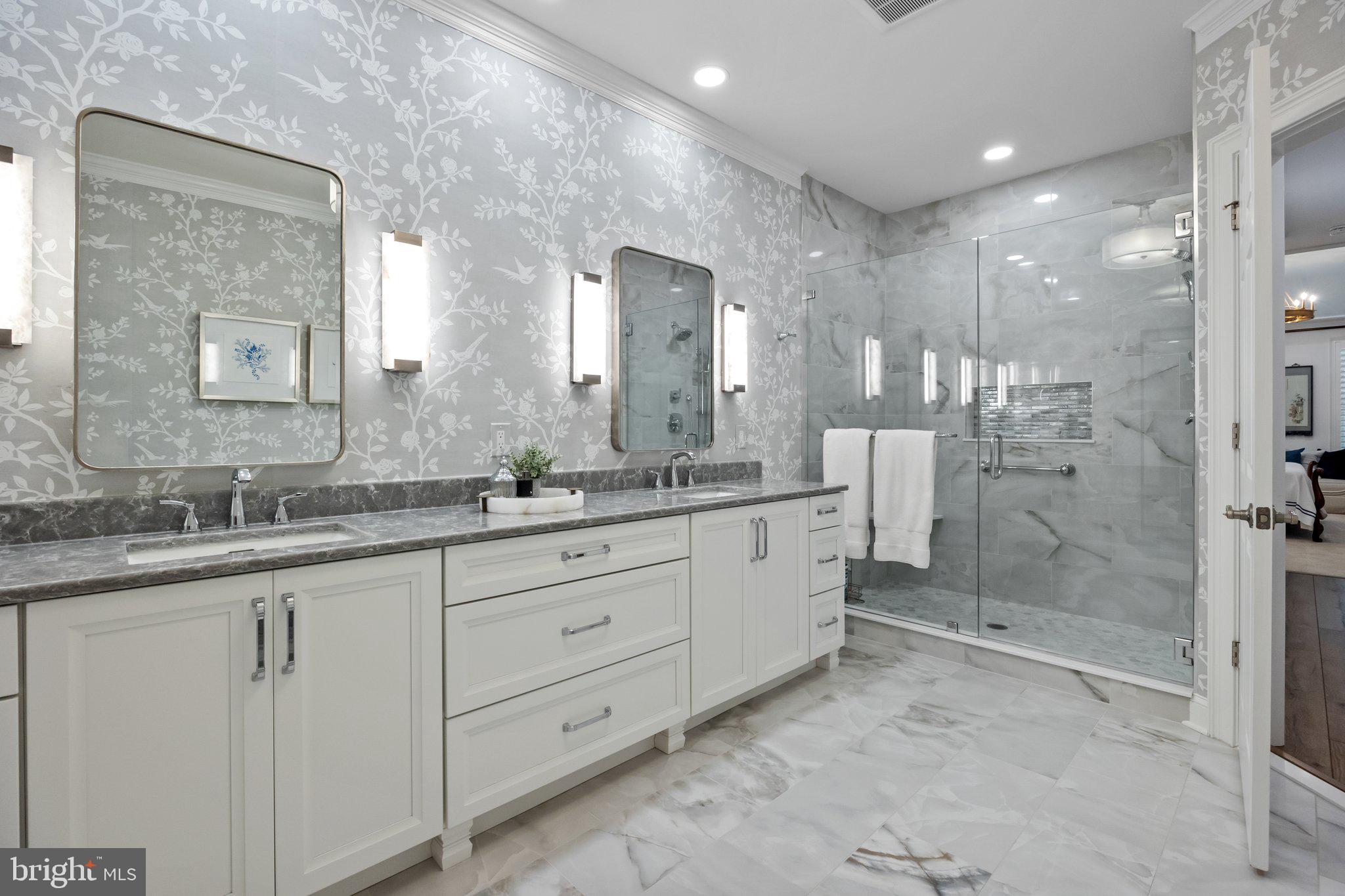 DELANCEY COURT - Residential