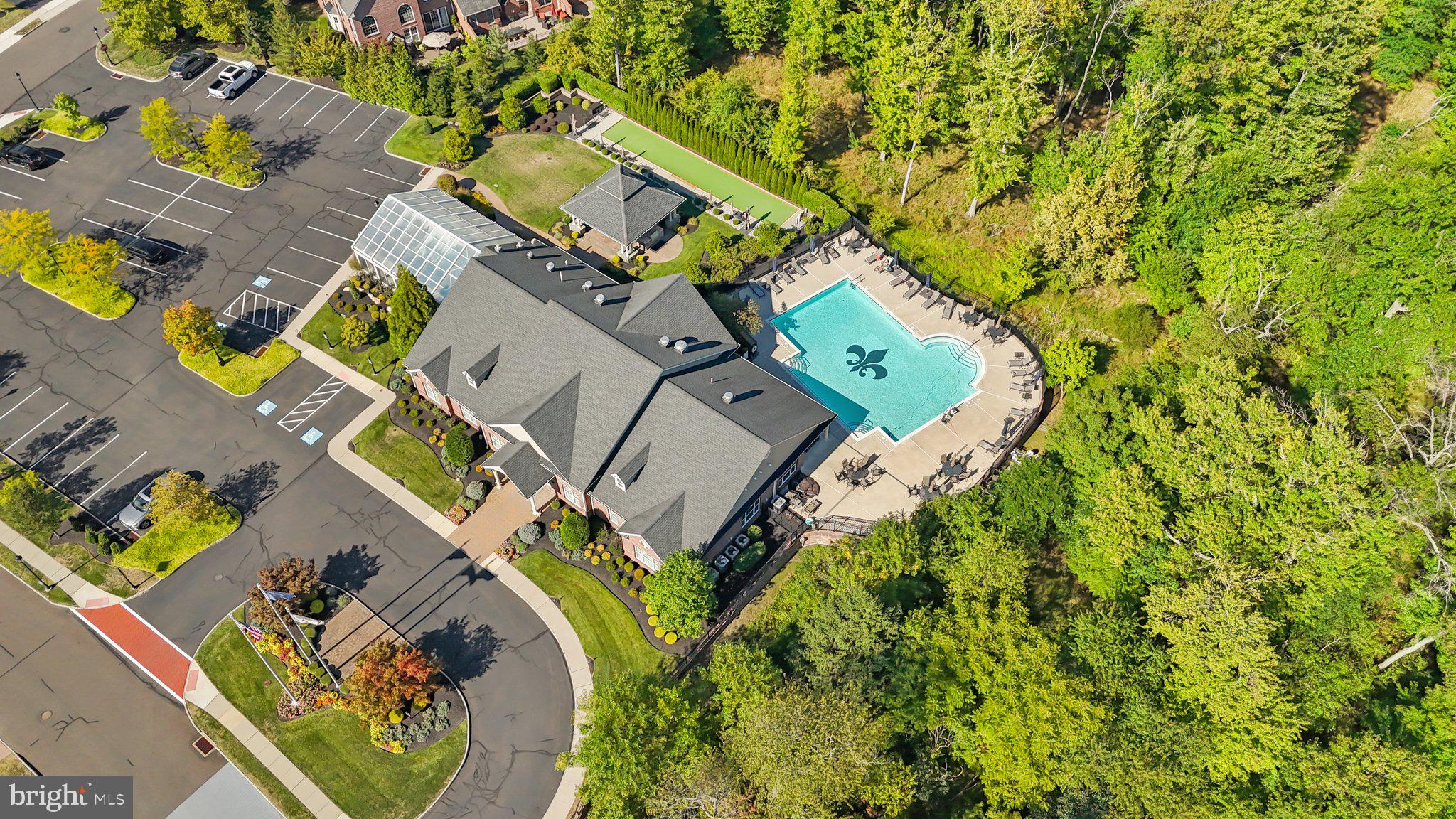 DELANCEY COURT - Residential