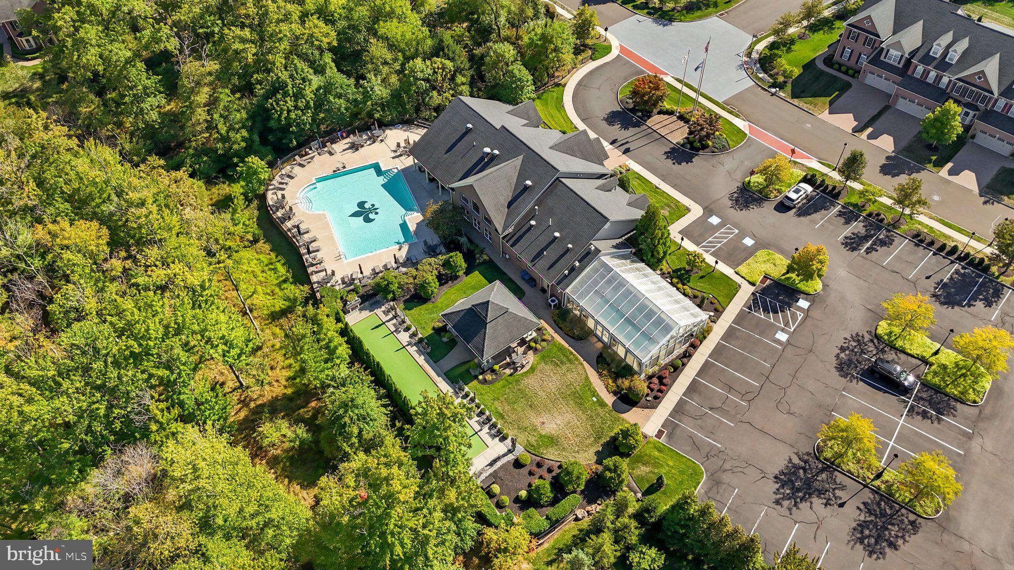 DELANCEY COURT - Residential