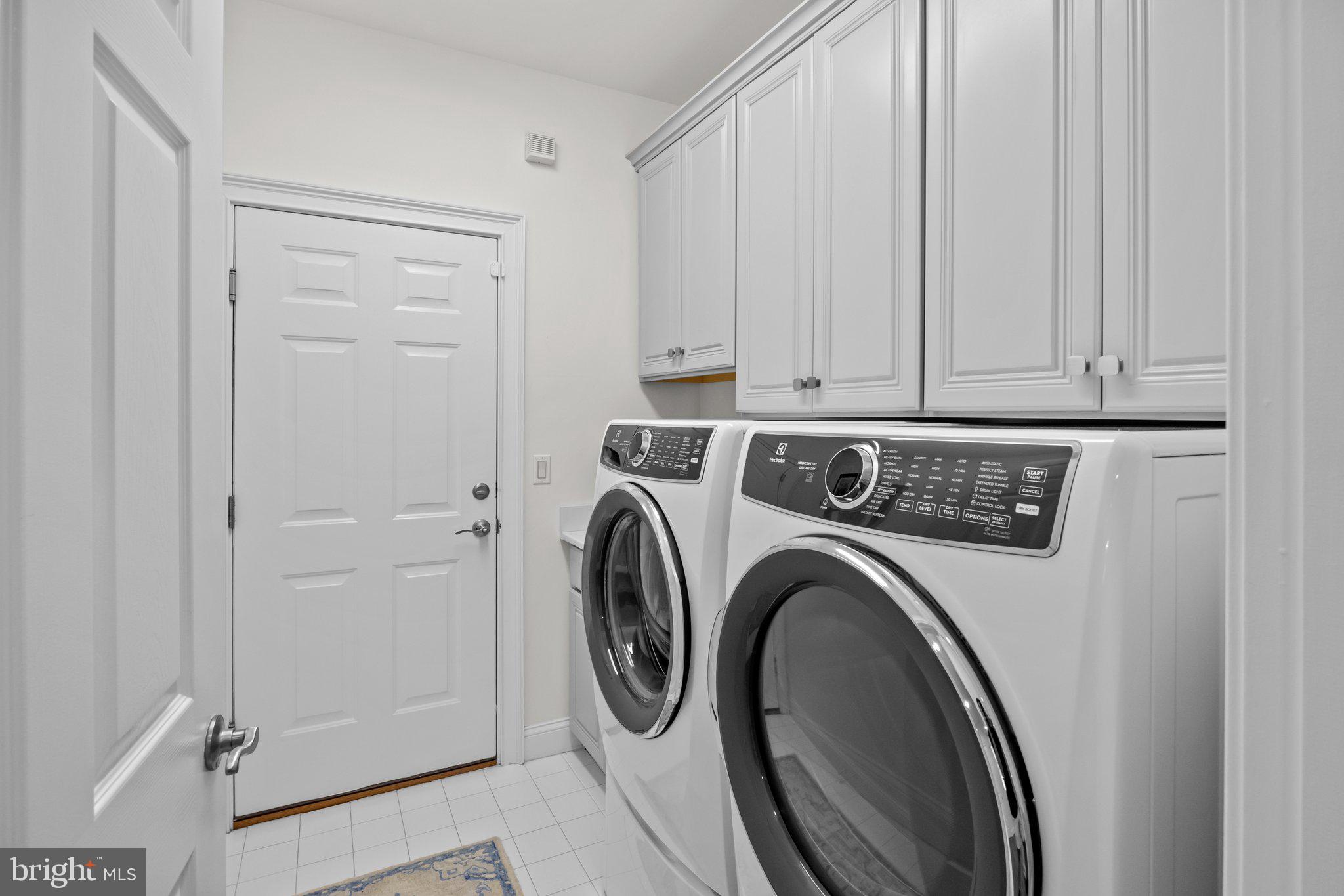 DELANCEY COURT - Residential