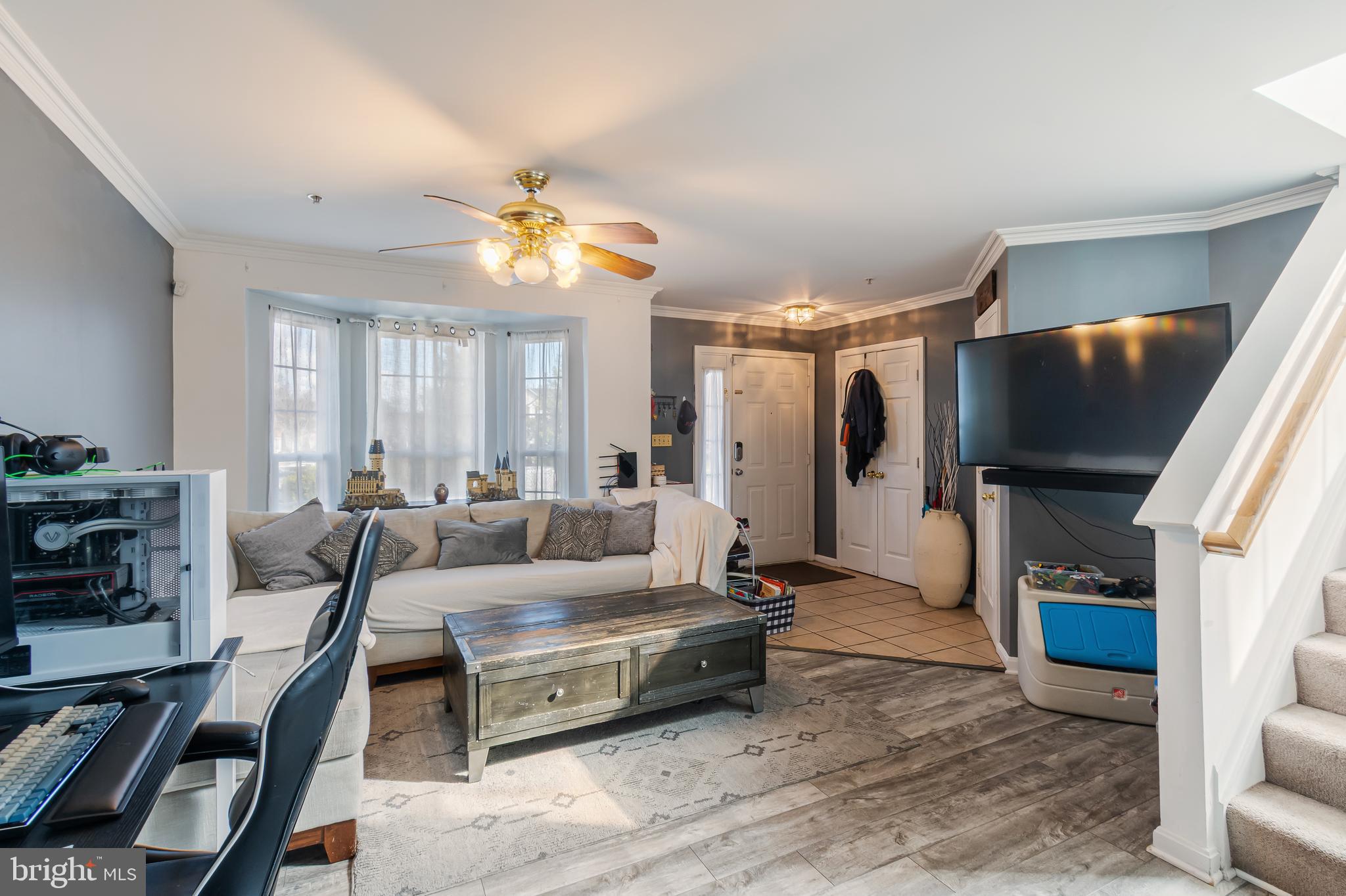 SEVEN OAKS - Residential