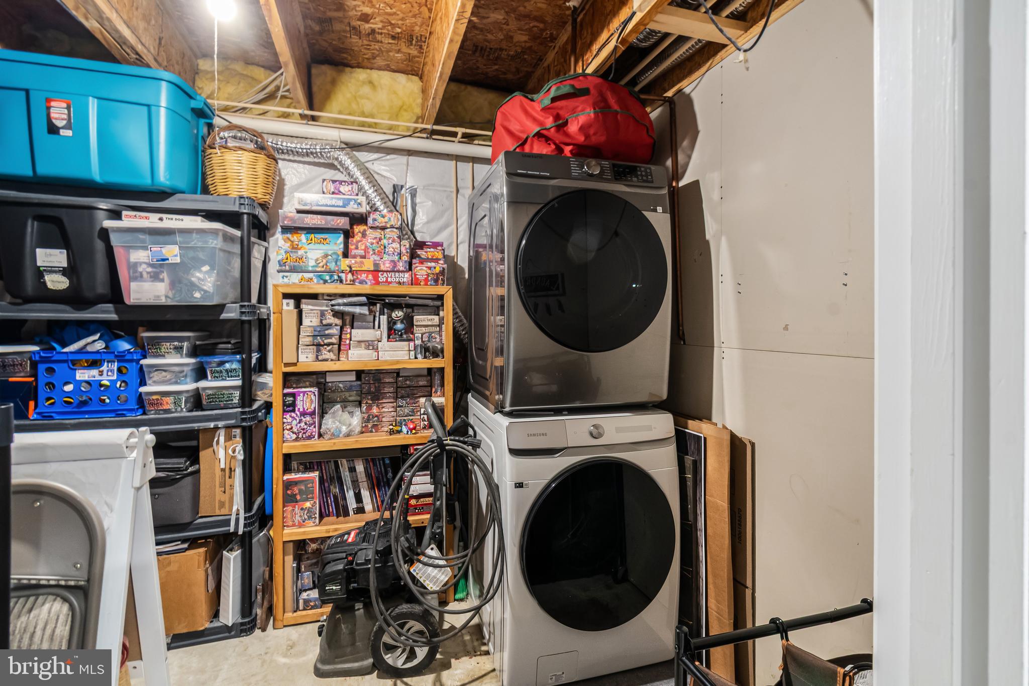 SEVEN OAKS - Residential