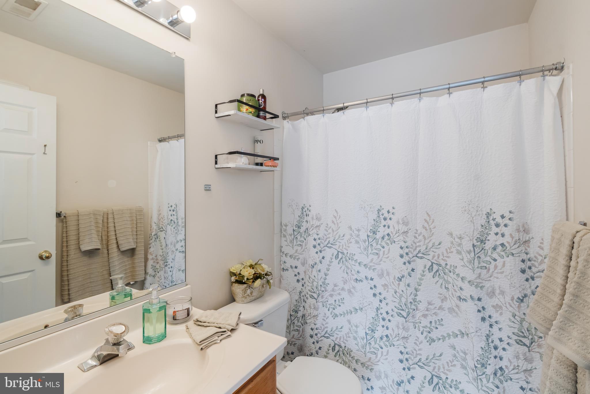 SEVEN OAKS - Residential