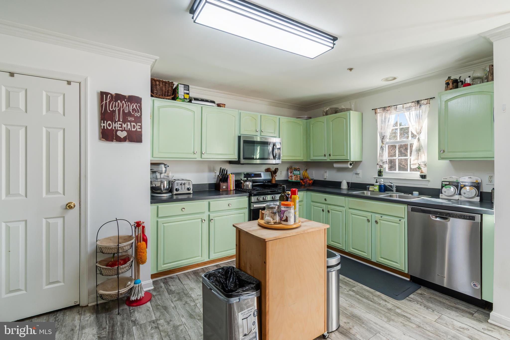 SEVEN OAKS - Residential