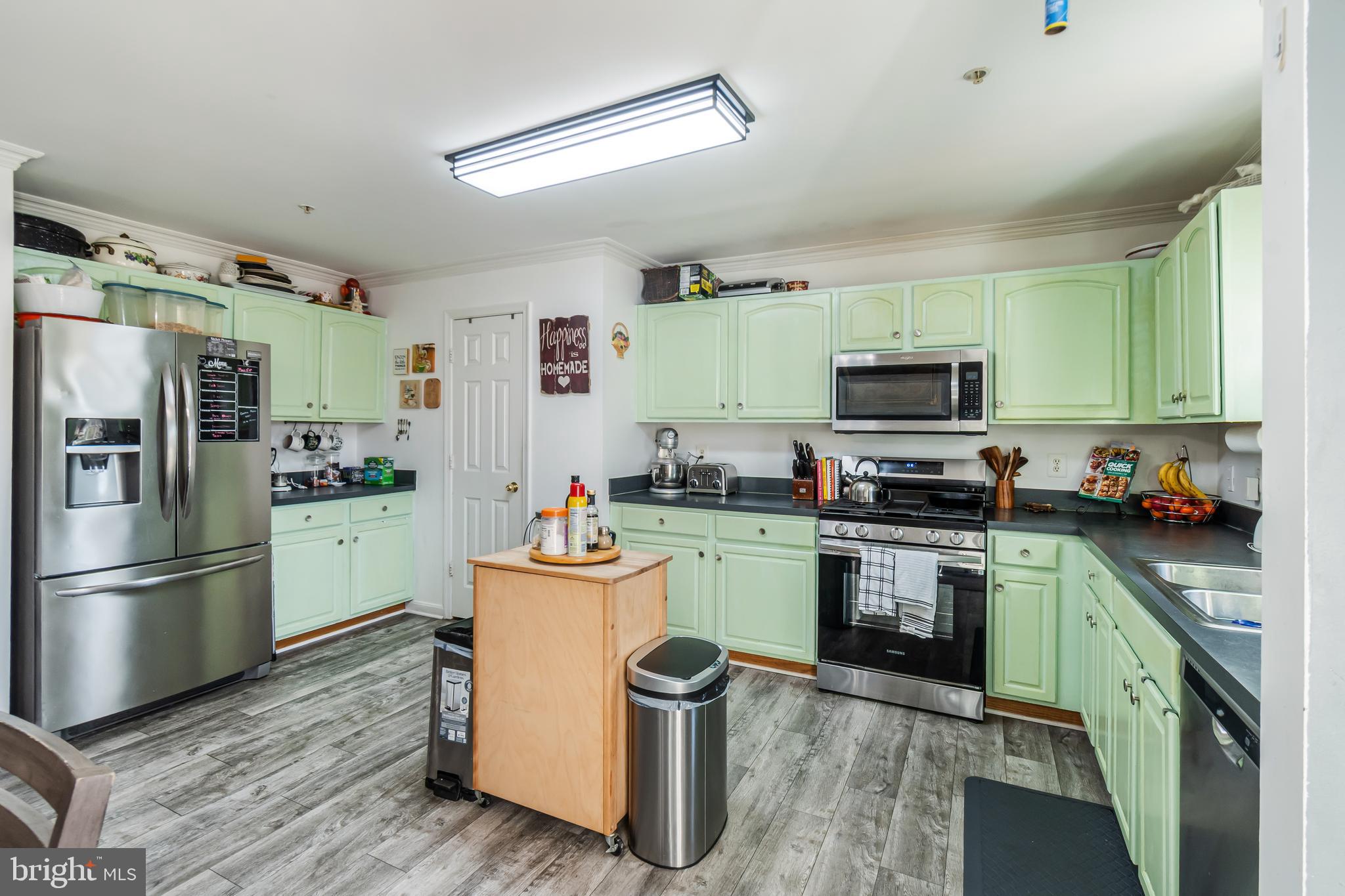 SEVEN OAKS - Residential