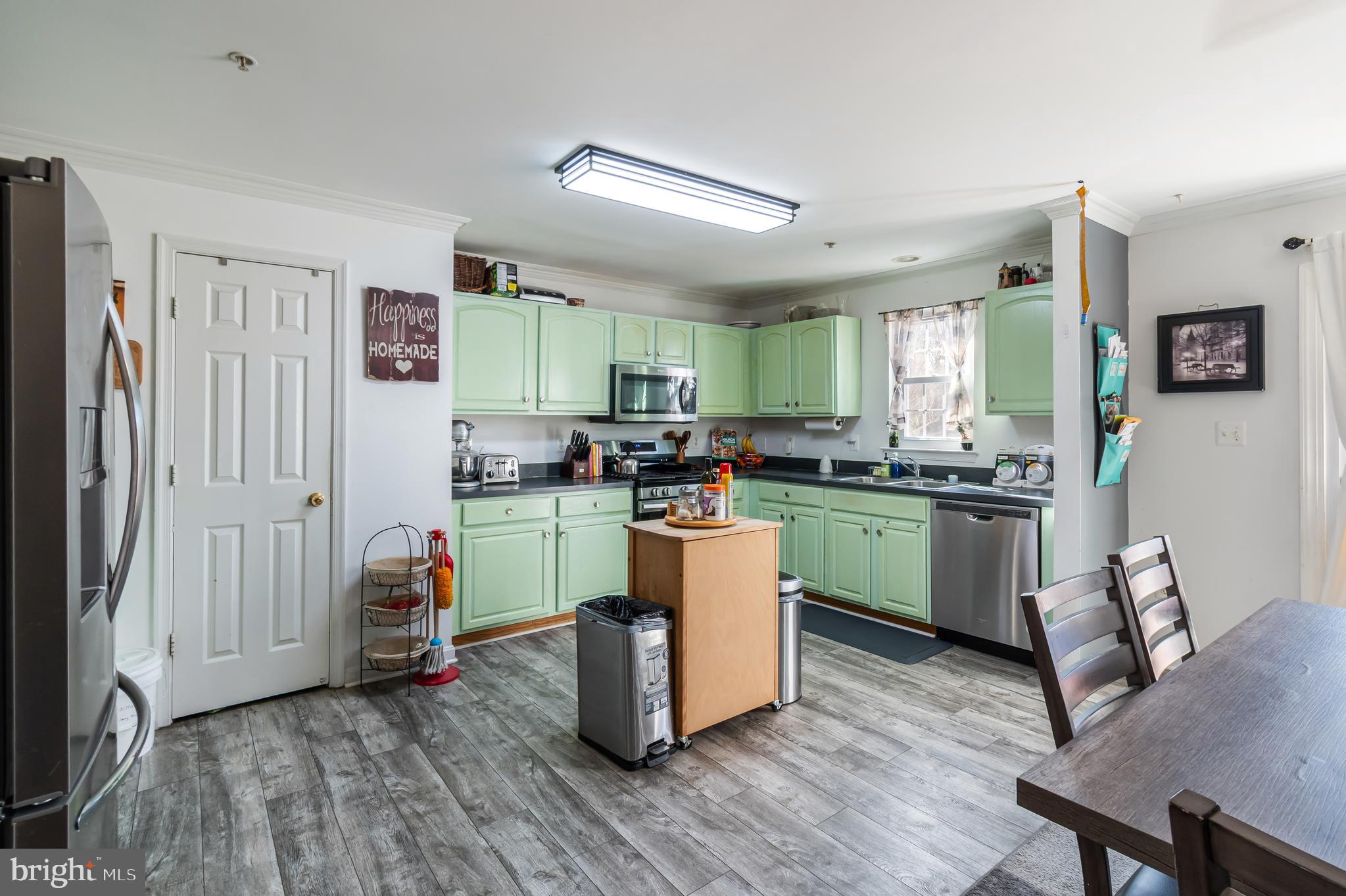 SEVEN OAKS - Residential