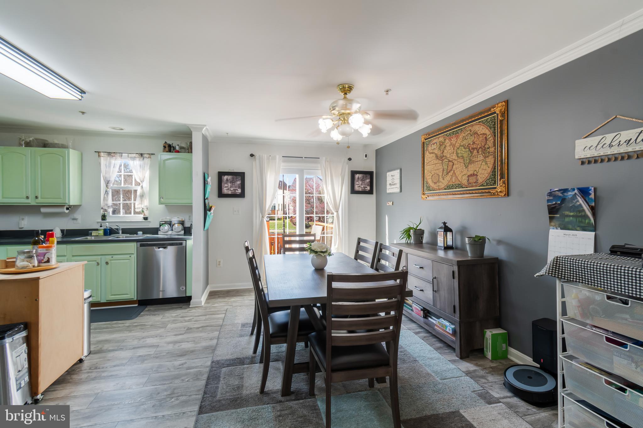 SEVEN OAKS - Residential