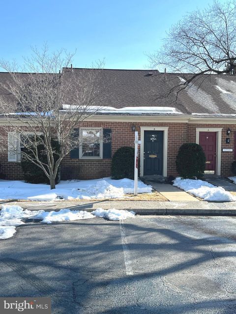 Photo of 823 - B S King Street, LEESBURG, VA 20175 (MLS # VALO2116310)