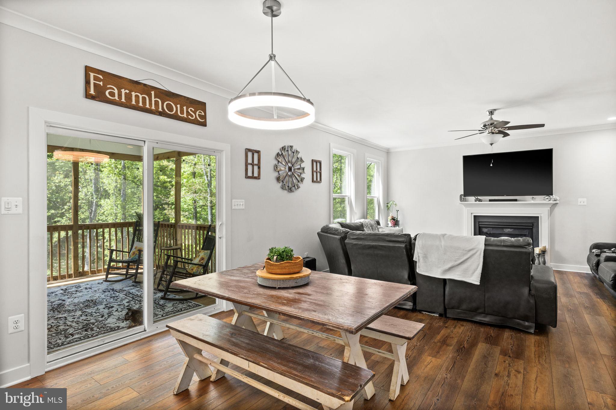 WALKERS BRANCH ESTATES - Residential